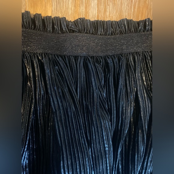 Wonder Nation Pleated Glitter Skirt - Picture 5 of 5